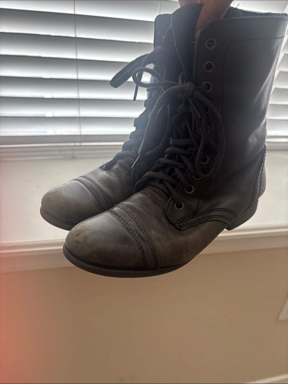 Vintage Steve Madden Woman’s Lace-Up Combat Boots in Black